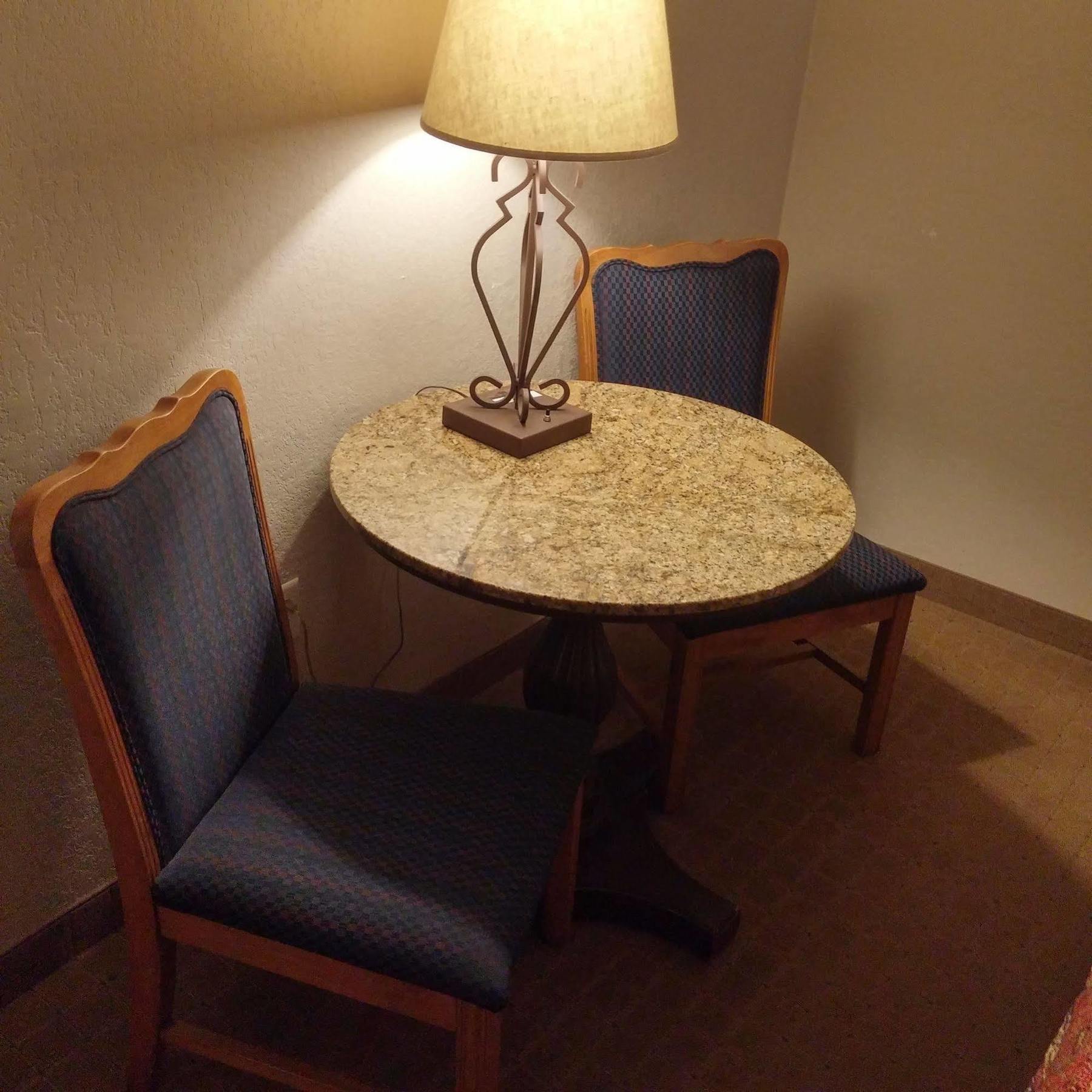 Kansas Country Inn Oakley Екстериор снимка